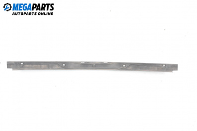 Пластмасова кора за Volkswagen Passat IV Variant B5.5 (09.2000 - 08.2005), 4+1 вр., комби