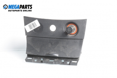 Пепелник за Mazda 3 Hatchback I (10.2003 - 12.2009)