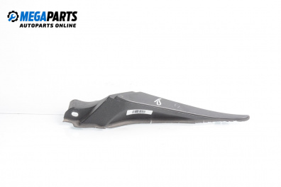 Кора под чистачки за Renault Megane III Hatchback (11.2008 - 12.2015), 4+1 вр., хечбек