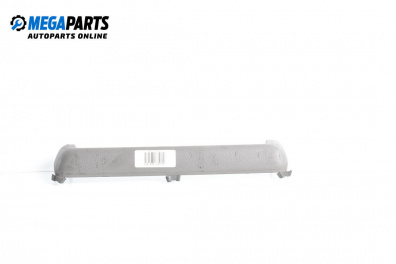 Интериорна пластмаса за Audi A4 Avant B6 (04.2001 - 12.2004), 4+1 вр., комби, позиция: предна