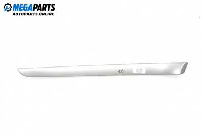 Външна лайсна врата за Audi A4 Sedan B6 (11.2000 - 12.2004), седан, позиция: предна, лява