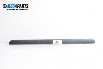 Интериорна лайсна за Mazda 6 Hatchback I (08.2002 - 12.2008), 4+1 вр., хечбек