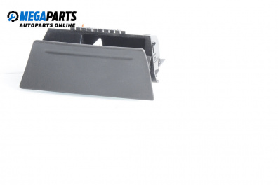 Пепелник за Ford Focus II Estate (07.2004 - 09.2012)