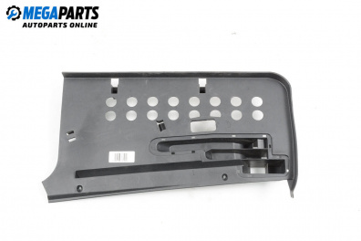 Интериорна пластмаса за Mercedes-Benz B-Class Hatchback I (03.2005 - 11.2011), 4+1 вр., хечбек, позиция: предна