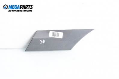 Интериорна пластмаса за Mercedes-Benz B-Class Hatchback I (03.2005 - 11.2011), 4+1 вр., хечбек, позиция: задна