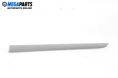 Интериорна лайсна за Audi A4 Sedan B6 (11.2000 - 12.2004), 4+1 вр., седан