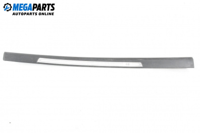 Лайсна (облицовка) на праг  за Audi A6 Sedan C6 (05.2004 - 03.2011), 4+1 вр., седан, позиция: предна, дясна