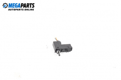 Прекъсвач осветление купе за Ford Focus II Estate (07.2004 - 09.2012)