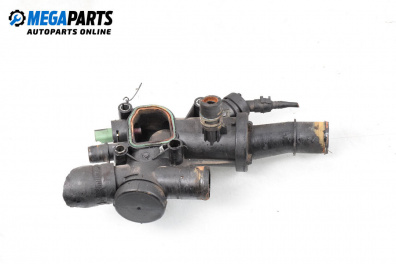 Корпус на термостат за Peugeot 407 Sedan (02.2004 - 12.2011) 2.0 HDi 135, 136 к.с.