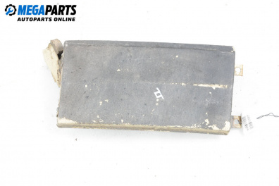 Външни лайсни за Volkswagen Transporter IV Bus (09.1990 - 04.2003), пътнически, позиция: дясна