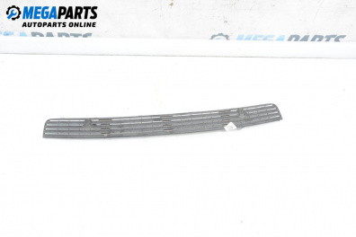 Решетка преден капак за Volkswagen Transporter IV Bus (09.1990 - 04.2003), пътнически, позиция: предна