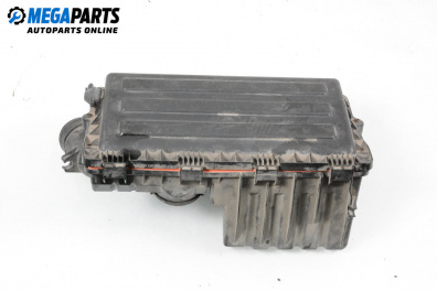 Филтърна кутия за Volkswagen Polo Hatchback V (01.2005 - 12.2009) 1.6 16V