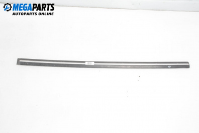 Външни лайсни за Nissan Prairie Minivan (12.1982 - 10.1988), миниван, позиция: лява