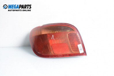 Стоп за Toyota Yaris Hatchback I (01.1999 - 12.2005), хечбек, позиция: лява