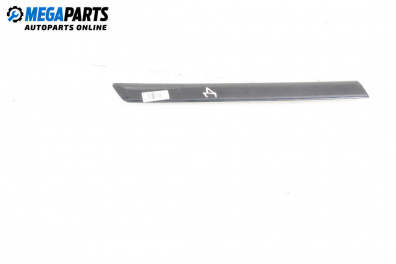 Външни лайсни за Audi A3 Hatchback II (05.2003 - 08.2012), хечбек, позиция: дясна