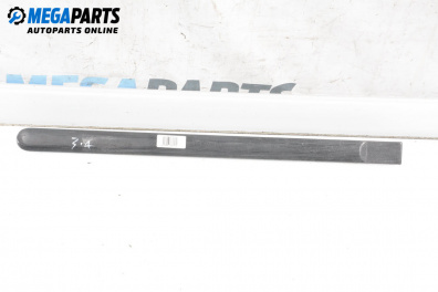 Лайсна за Ford Fusion Hatchback (08.2002 - 12.2012), хечбек, позиция: задна, дясна