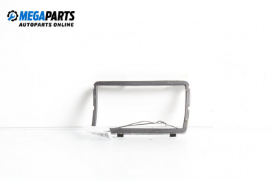 Интериорна пластмаса за Audi A6 Avant C6 (03.2005 - 08.2011), 4+1 вр., комби, позиция: предна