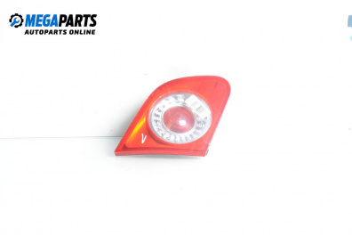 Вътрешен стоп за Volkswagen Passat V Sedan B6 (03.2005 - 12.2010), седан, позиция: лява