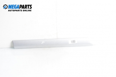 Лайсна за Audi A3 Hatchback II (05.2003 - 08.2012), хечбек, позиция: дясна