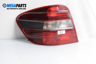 Стоп за Mercedes-Benz M-Class SUV (W164) (07.2005 - 12.2012), джип, позиция: лява
