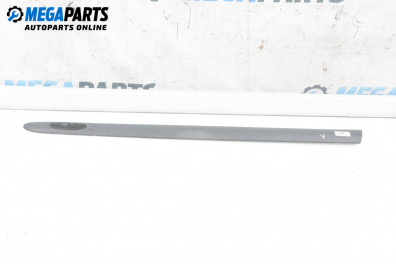 Лайсна за Renault Clio II Hatchback (09.1998 - 09.2005), хечбек, позиция: лява