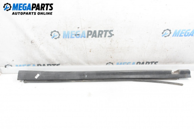 Праг за Opel Astra G Estate (02.1998 - 12.2009), 4+1 вр., комби, позиция: лява