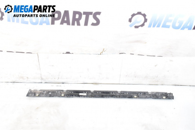 Праг за BMW 7 Series F02 (02.2008 - 12.2015), 4+1 вр., седан, позиция: дясна
