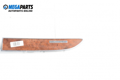 Интериорна лайсна за Audi A6 Avant C6 (03.2005 - 08.2011), 4+1 вр., комби