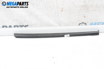 Интериорна лайсна за Opel Vectra C Sedan (04.2002 - 01.2009), 4+1 вр., седан