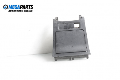 Пепелник за Volkswagen Golf V Hatchback (10.2003 - 02.2009)