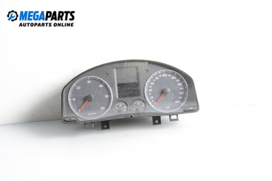 Километраж за Volkswagen Golf V Hatchback (10.2003 - 02.2009) 1.9 TDI, 105 к.с.