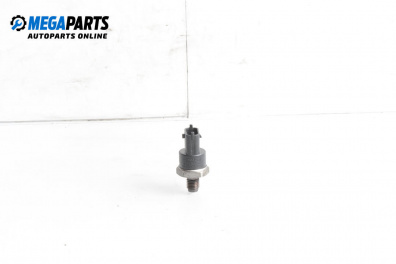 Датчик за налягане на горивото за Volvo V40 Estate (07.1995 - 06.2004)