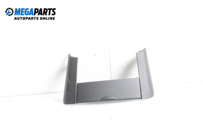 Интериорна пластмаса за Kia Cee'd Sportswagon I (09.2007 - 12.2012), 4+1 вр., комби, позиция: предна