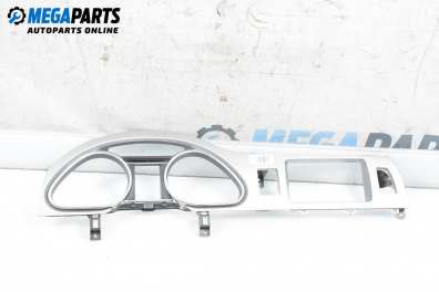 Интериорна пластмаса километраж за Audi Q7 SUV I (03.2006 - 01.2016), 4+1 вр., джип