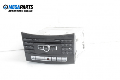 CD плеър за Mercedes-Benz E-Class Estate (S212) (08.2009 - 12.2016)