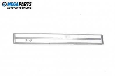 Вътрешен праг за Mercedes-Benz E-Class Sedan (W210) (06.1995 - 08.2003), 4+1 вр., седан, позиция: задна, дясна