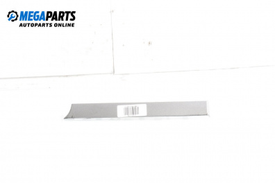 Външни лайсни за Volkswagen Touran Minivan I (02.2003 - 05.2010), миниван, позиция: задна