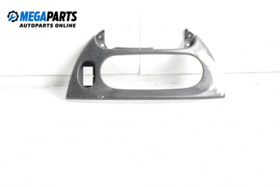 Интериорна пластмаса за Renault Megane I Grandtour (03.1999 - 08.2003), 4+1 вр., комби, позиция: предна