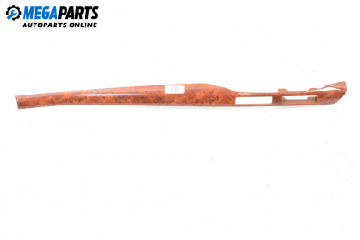 Интериорна лайсна за Toyota Avensis II Liftback (04.2003 - 11.2008), 4+1 вр., хечбек