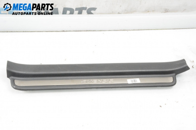 Вътрешен праг за Toyota Avensis II Liftback (04.2003 - 11.2008), 4+1 вр., хечбек, позиция: задна, лява