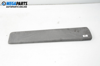 Пластмасов капак за Opel Vivaro A Box (08.2001 - 06.2014), 4+1 вр., товарен