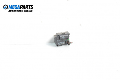 Моторче клапа парно за Volkswagen Phaeton Sedan (04.2002 - 03.2016) 3.2 V6, 241 к.с., № 0637008690