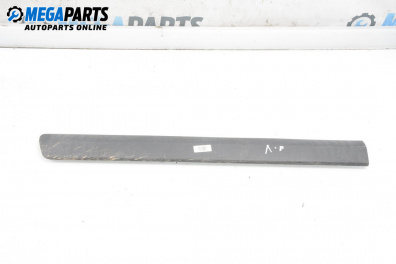 Външни лайсни за Dacia Logan MCV I (02.2007 - 02.2013), комби, позиция: лява