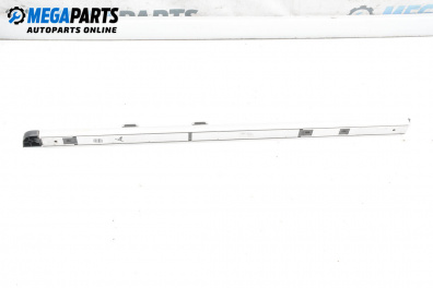 Релса багажник за Audi A6 Avant C6 (03.2005 - 08.2011), 4+1 вр., комби, позиция: дясна