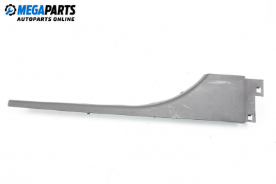 Интериорна пластмаса за Renault Megane III Hatchback (11.2008 - 12.2015), 4+1 вр., хечбек, позиция: дясна