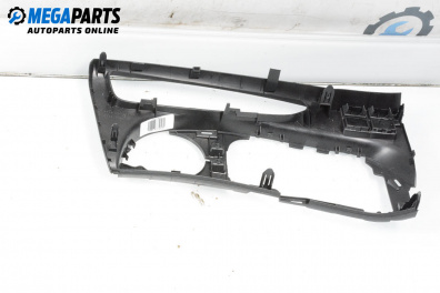 Централна конзола за Toyota IQ Hatchback (11.2008 - 12.2015)