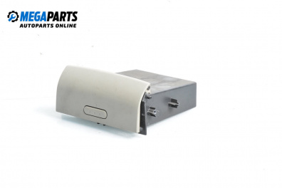 Пепелник за Nissan Micra III Hatchback (01.2003 - 06.2010)