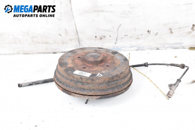 Шенкел главина за Nissan Micra III Hatchback (01.2003 - 06.2010), позиция: задна, дясна