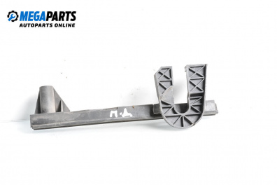 Държач броня за Renault Megane Scenic (10.1996 - 12.2001), миниван, позиция: предна, дясна