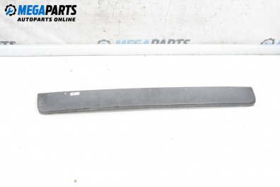 Лайсна заден капак за Opel Vivaro A Box (08.2001 - 06.2014), товарен, позиция: задна